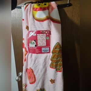 NWT Squishmallows Plush Throw 50"x70" Holiday Winter Christmas Cookie Theme